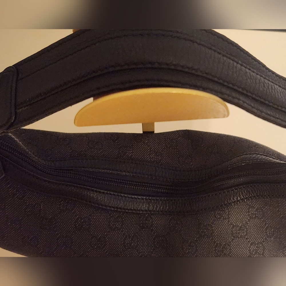 COA! Gucci Moon Hobo Shoulder Bag..Gorgeous Bag! EXCELLENT! - Picture 4 of 16